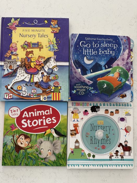 Английски книжки-Зайчето Питър,Снежанка,Червената шапчица,трактор