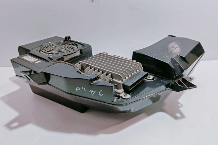 Subwoofer bose 8E9035382C Audi A4 B7