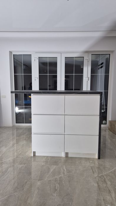 Montez mobilie,,parchet,usi de interior/exterior.