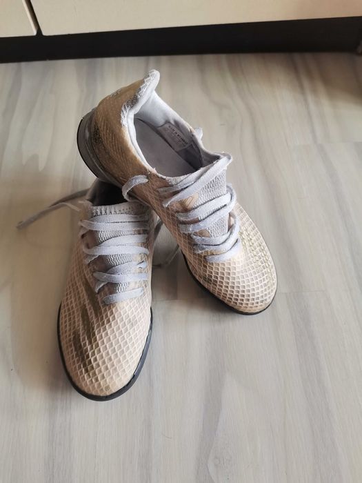 Футболни обувки Адидас