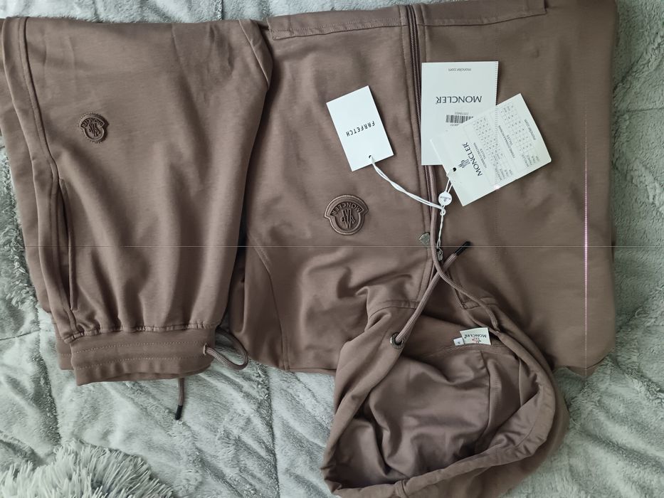 Treining premium Moncle mărimea S