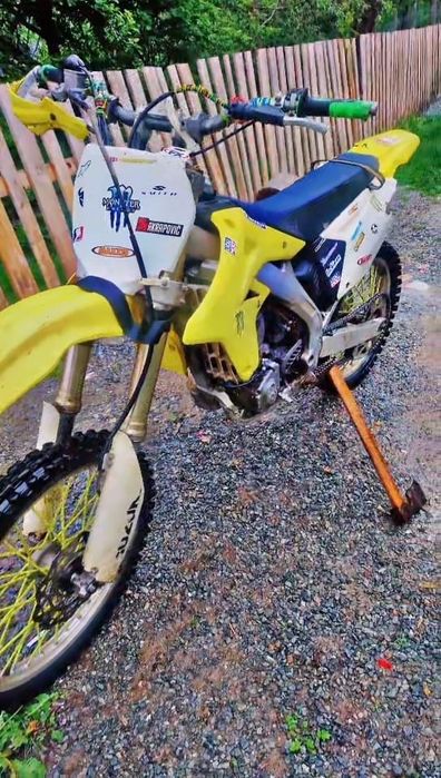 Vând sau schimb Suzuki RMZ 250cc 4t cu atv