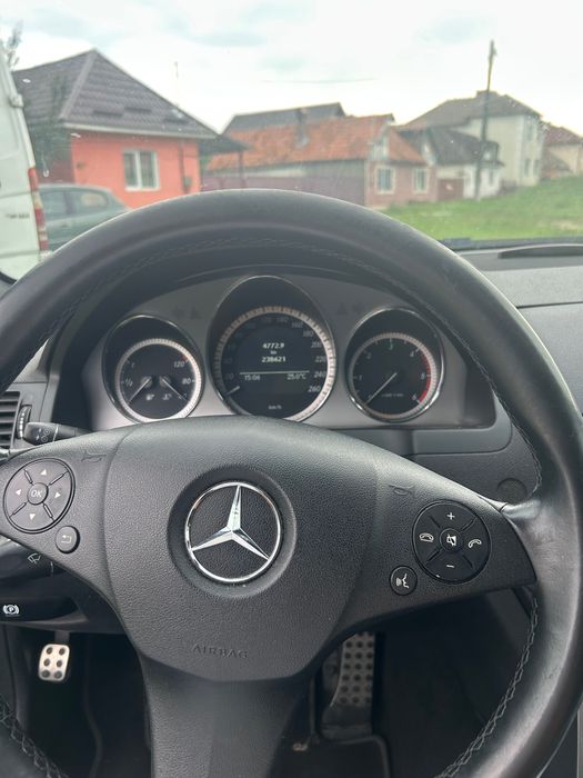 Oferta! Mercedes Benz c220 3400 €