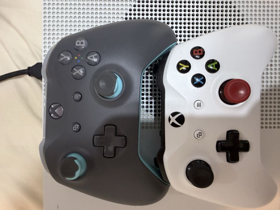 Xbox one S 1T , achizionat 2022