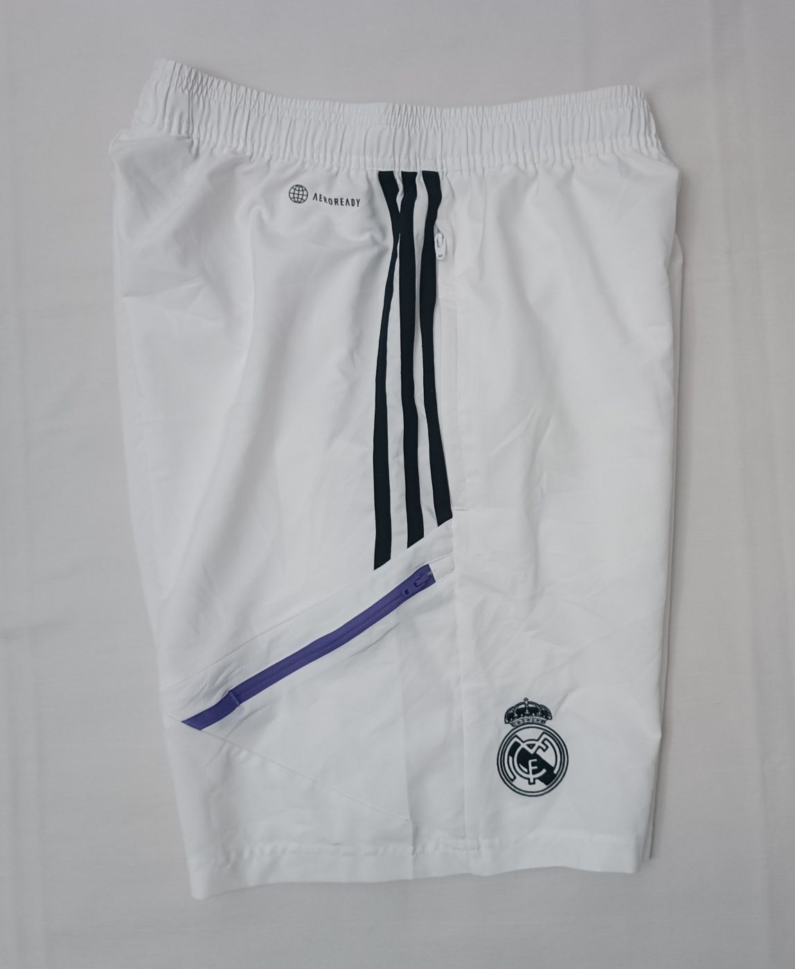 Adidas Real Madrid Shorts оригинални гащета S Адидас Реал Мадрид шорти