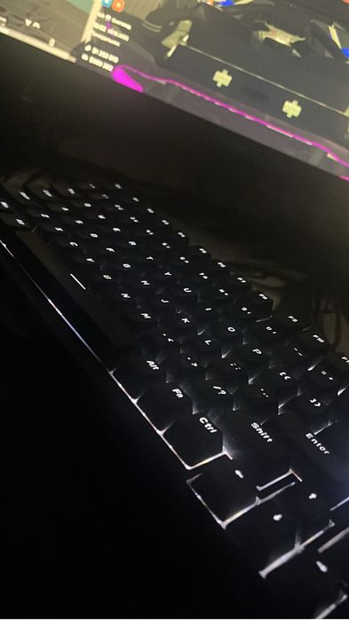 Продаю клавиратуры 1+1