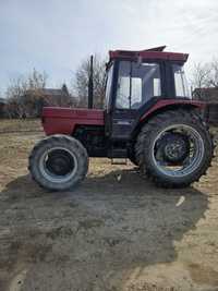 Tractor  case  585 xl