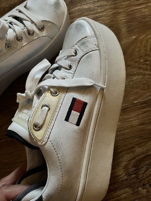 Кецове Tommy Hilfiger, Adidas, Aldo