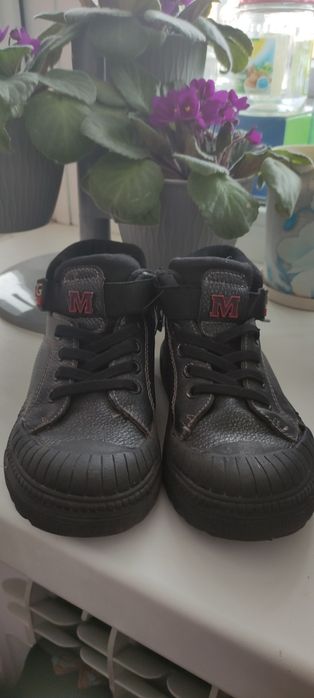 Продам ботинки демисезон