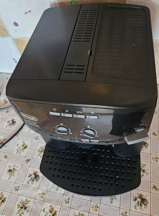 Expresor automat DeLonghi