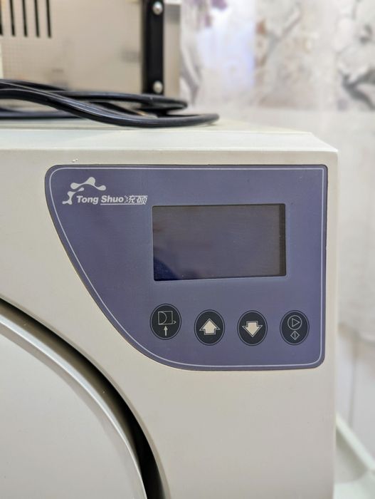 Автоклав T&S 14B + ламинатор + дестилатор