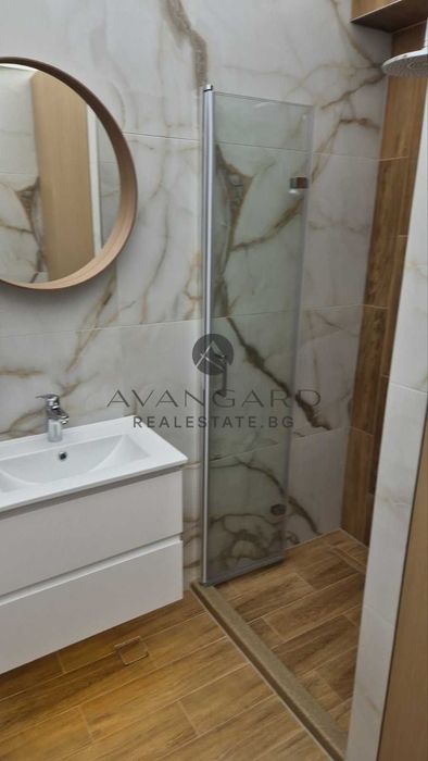 Продава се Двустаен апартамент в Пловдив, Център - 67 кв.м за 2436 €/кв.м - Снимка #11