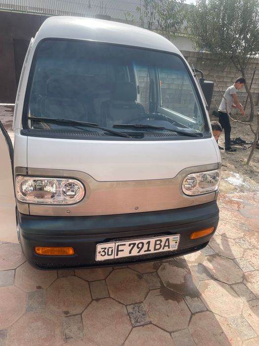 Damas 2009 sotiladi 4000