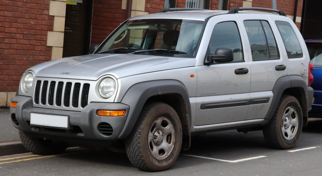 Jeep Cherokee sport 2.5crd 143k.s na chasti / Чероки спорт 2.5 143к.с