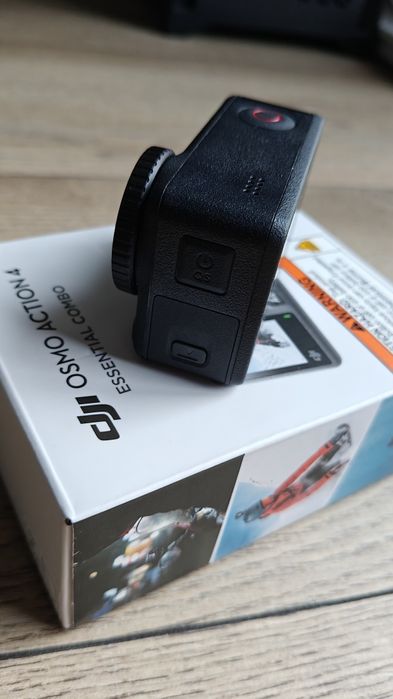 DJI Osmo Action 4 Essential Combo