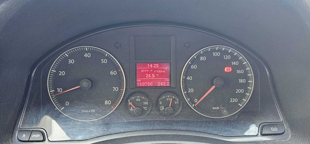 Vand URGENT VW GOLF 5 an 2005 stare buna de functionare 160000 km