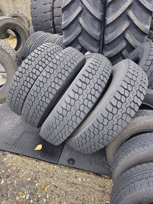 Anvelope 10 R 22.5. De tracțiune.