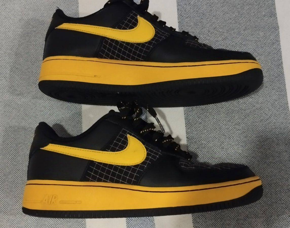 Nike Air Force 1 GS 'Black Speed Yellow 38,5"