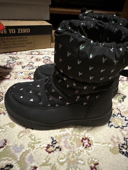 Продам зимние сапожки