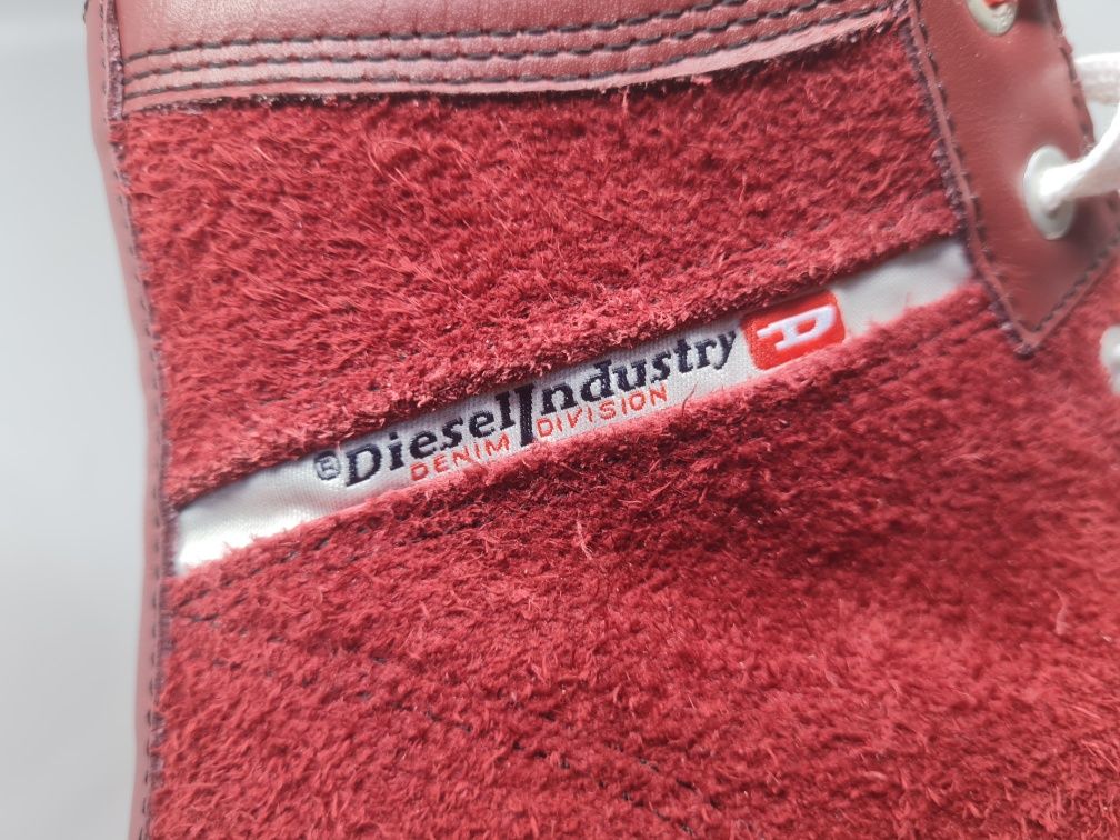 Кецове Diesel S-Principal Mid 

Чисто нови с кутия. 

Размер 44.5 стел