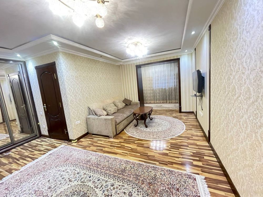Ц-13 Лабзак 4/2/4 Квартира Аренду