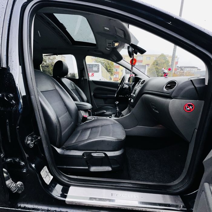 Ford Focus 2.0 TDCi Titanium 140 CP - Full