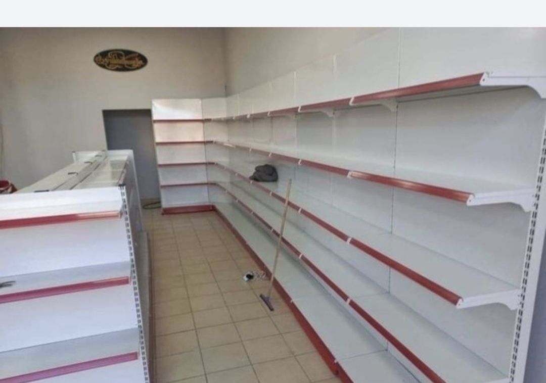 Rafturi metalice pentru magazin