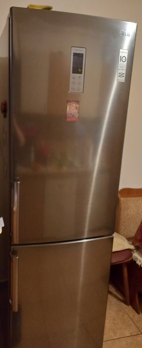 Vand frigider LG TOTAL NO FROST