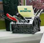 Визитник на V-образен двигател и за химикалки