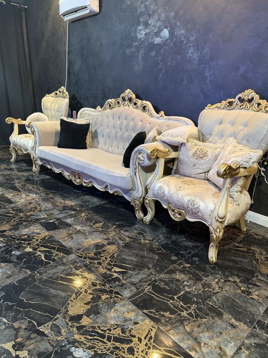 Set Canapea Si Fotolii  Ca Nou