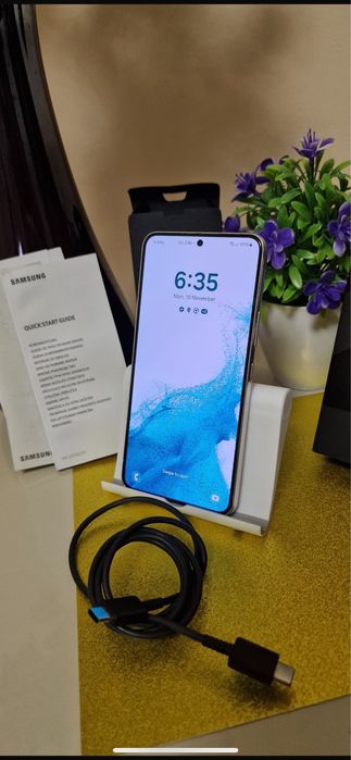 Telefon samsung galaxy S22