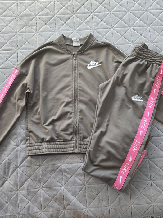 Детски анцузи Nike