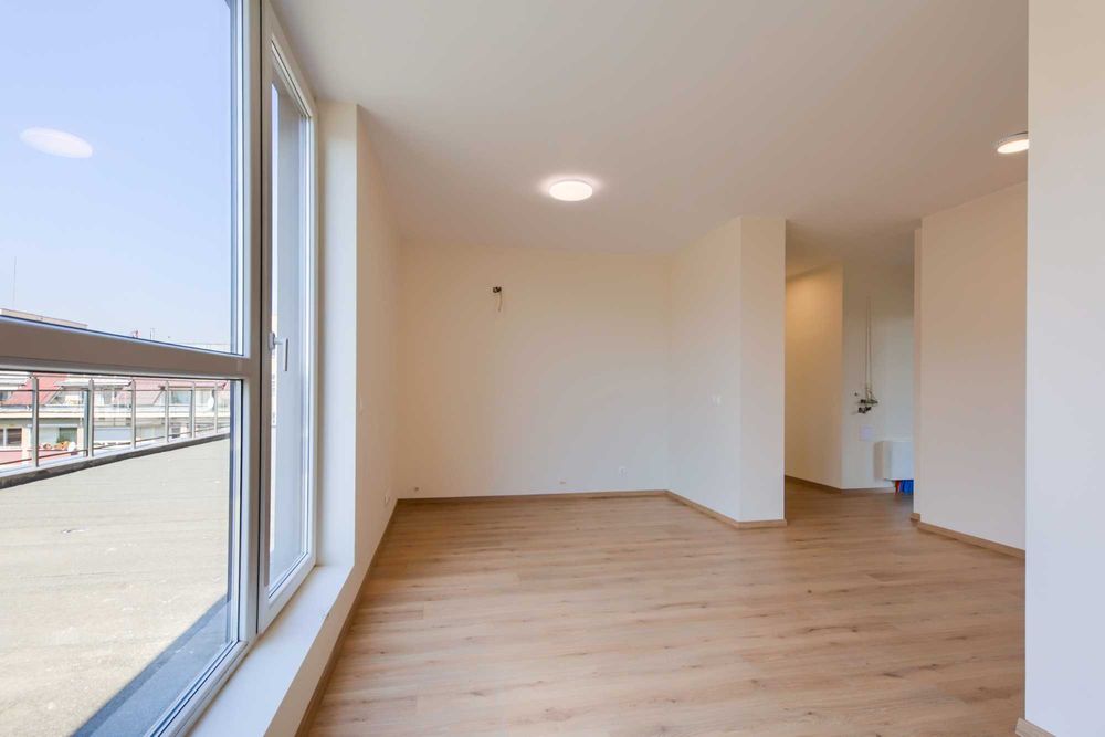 Продава се Тристаен апартамент в София, Манастирски ливади - 155 кв.м за 1096 €/кв.м - Снимка #3