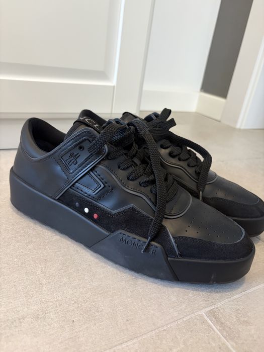 Moncler promyx space