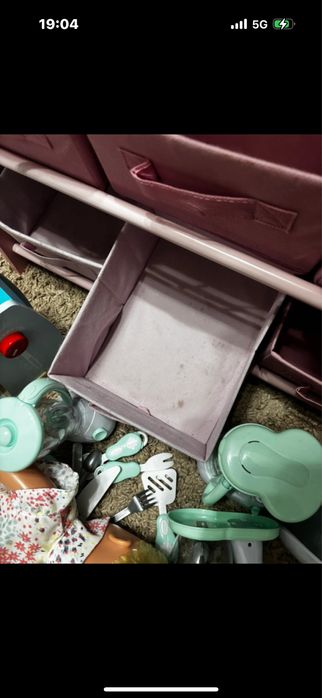 Organizator cu jucarii incluse