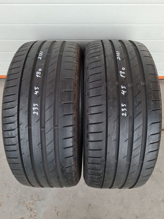 Летни гуми 2 броя NEXEN Nfera Sport 235 45 R18 дот 2121