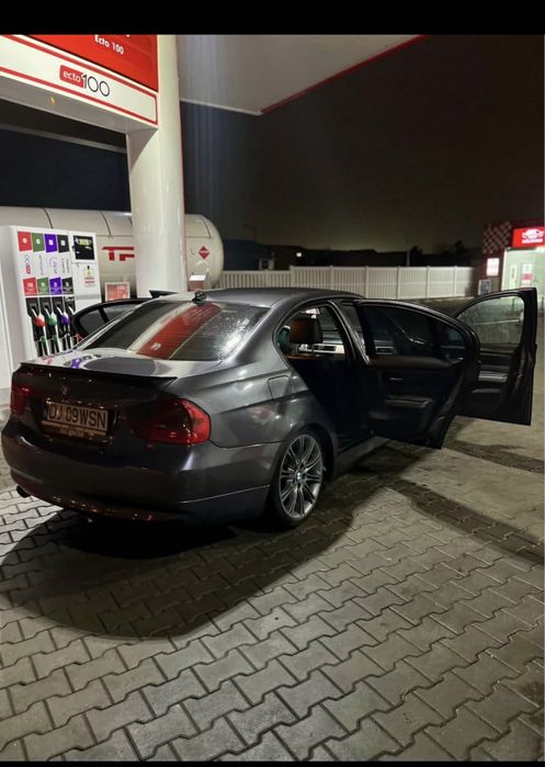 Vand bmw seria 3 an 2007 in stare buna pentru detalii va astept la tel