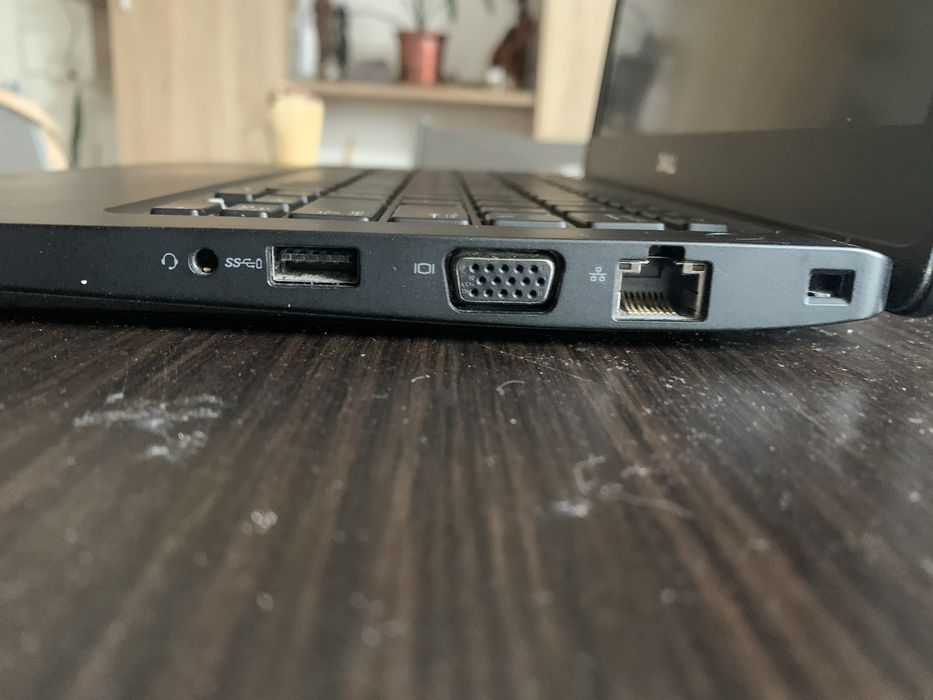 Vand laptop Dell