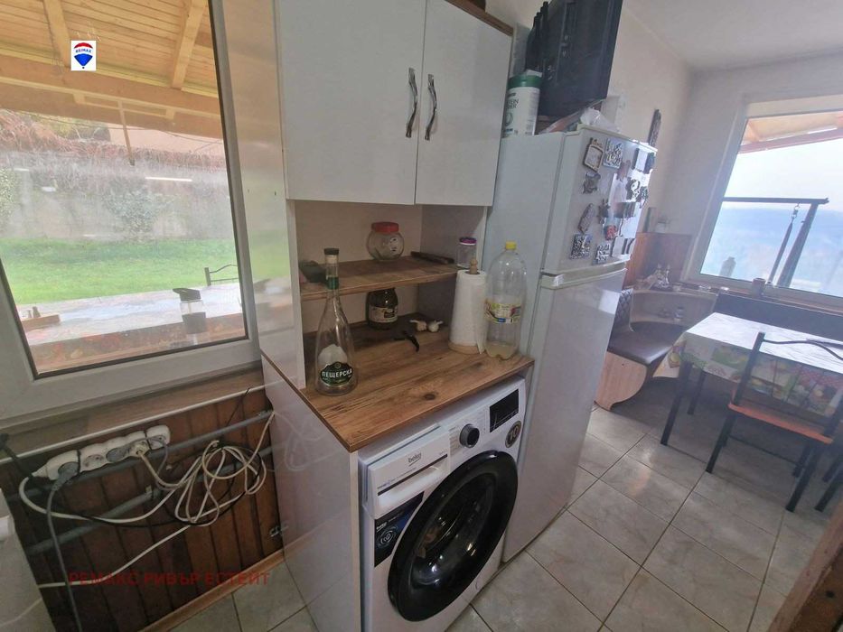 Селска къща за продажба в с. Красен, обл. Русе