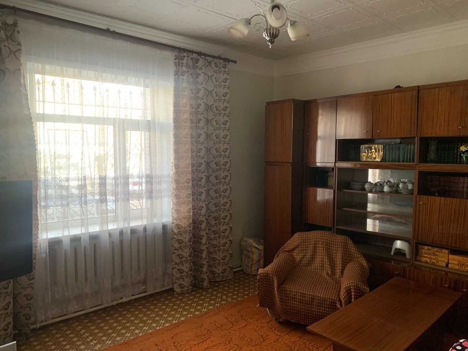 2-х комн. квартира сталинка 58 кв.м по Шакирова.