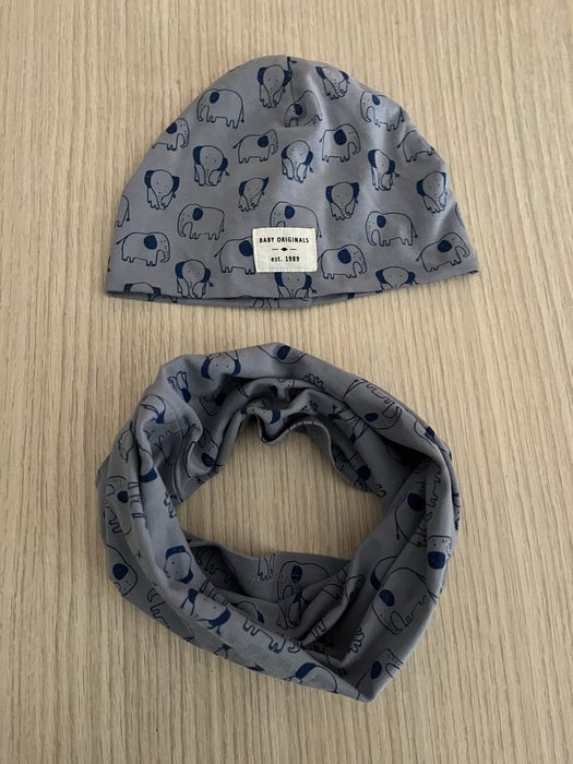 Set caciula si guleras H&M