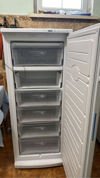 Морозилник сатылады