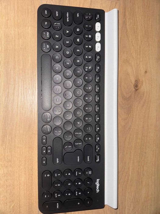 Tastatura Wireless + Bluetooth Logitech K780 multi-dispozitiv (max 3)