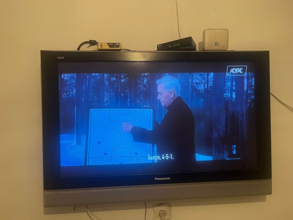 плазму Panasonik 106см.модель 2006 года.