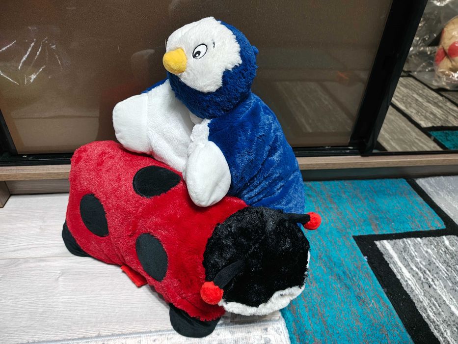 Plusuri diferite modele