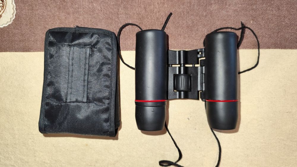 Binoclu 30 * 60, 126 m/ 1000m