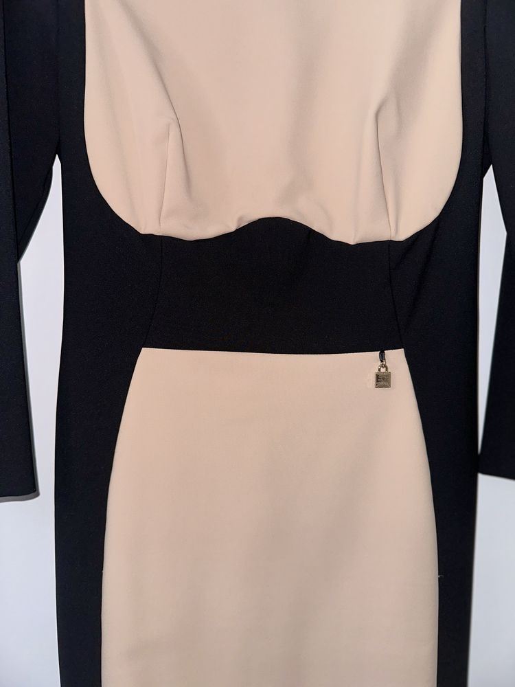 Elisabetta Franchi  Celyne b. de la 2700 lei la 1200 lei