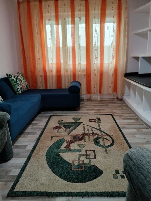 Apartament cu două camere  de închiriat