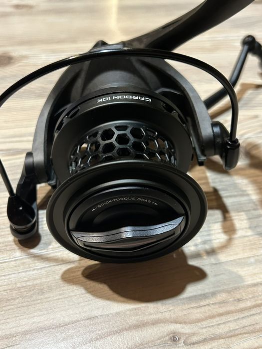 Шаранджиска макари  Sonik Vader x   carbon pro 10000