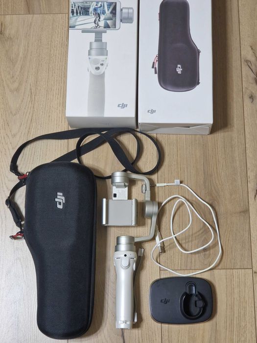 Vand DJI Osmo mobile cu geanta de transport